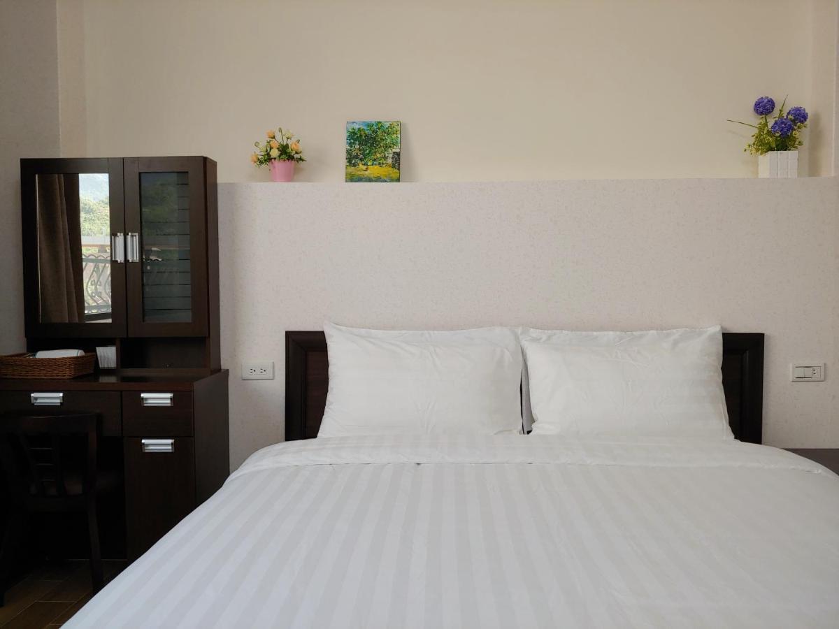 Jingtongyuli Bnb Екстериор снимка